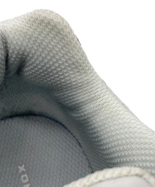 NIKE（ナイキ）NIKE (ナイキ) W SHOX TL PLATINUM TINT ホワイト サイズ:US 12の古着・服飾アイテム