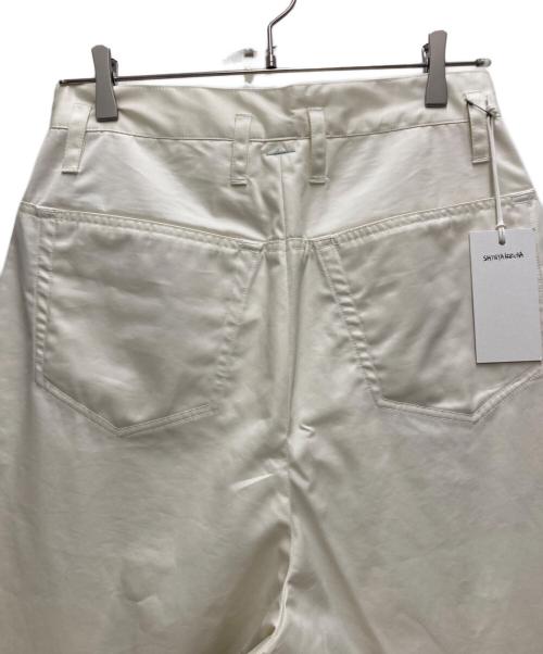 SHINYA KOZUKA（シンヤコズカ）SHINYA KOZUKA (シンヤコズカ) UPCYCLED HI BAGGY ホワイト サイズ:Sの古着・服飾アイテム