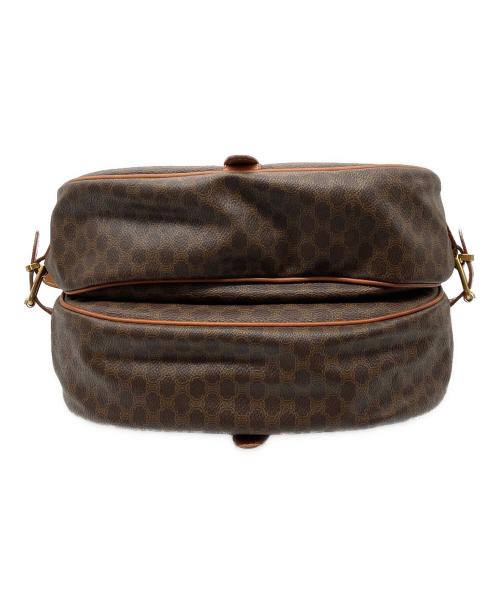 CELINE（セリーヌ）CELINE (セリーヌ) マカダムショルダーバッグ ブラウンの古着・服飾アイテム