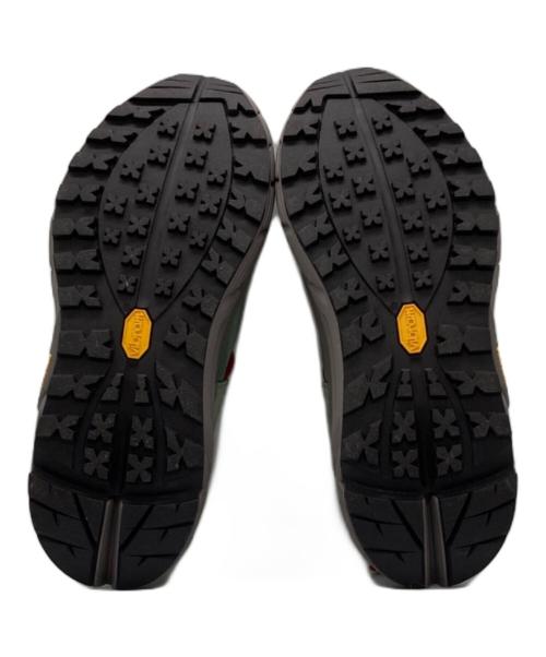 suicoke（スイコック）suicoke (スイコック) PEPPER-ECO ローカットスニーカー グレー サイズ:US 5の古着・服飾アイテム