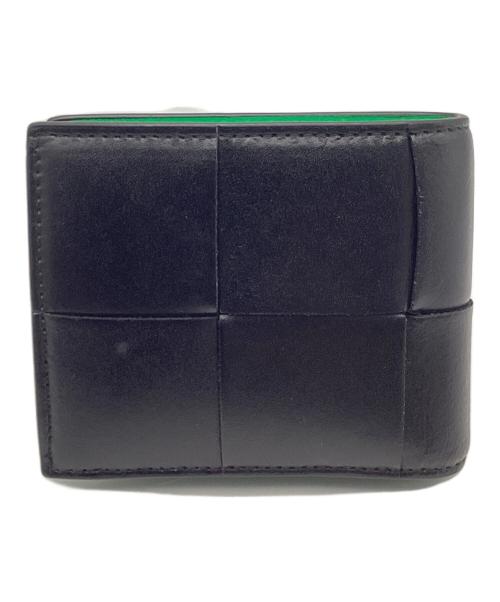 BOTTEGA VENETA（ボッテガベネタ）BOTTEGA VENETA (ボッテガベネタ) マキシ イントレチャート カセット2つ折り財布 ブラックの古着・服飾アイテム