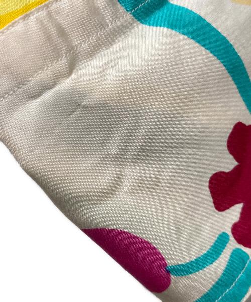 GUCCI（グッチ）GUCCI (グッチ) フローラルシルクシャツ ベージュ サイズ:Sの古着・服飾アイテム