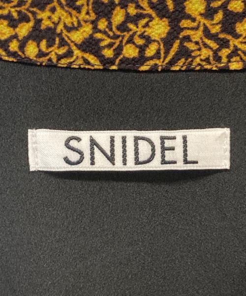 Snidel（スナイデル）Snidel (スナイデル) ウエストシャーリングプリントワンピース SWFO195040 ブラウンの古着・服飾アイテム
