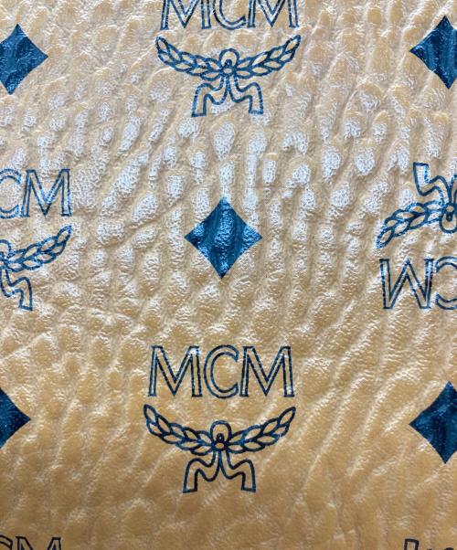 MCM（エムシーエム）MCM (エムシーエム) スタッズバックパック ブラウンの古着・服飾アイテム