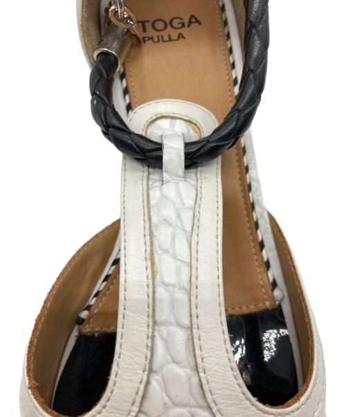 TOGA PULLA（トーガ プルラ）TOGA PULLA (トーガ プルラ) スタッズ付きホワイトサンダル ホワイト サイズ:37の古着・服飾アイテム