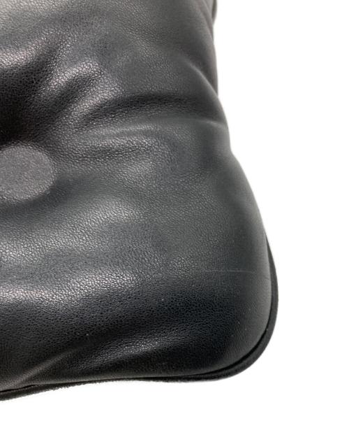 Maison Margiela（メゾンマルジェラ）Maison Margiela (メゾンマルジェラ) GLAM SLAM FLAT POCKET BAG ブラックの古着・服飾アイテム