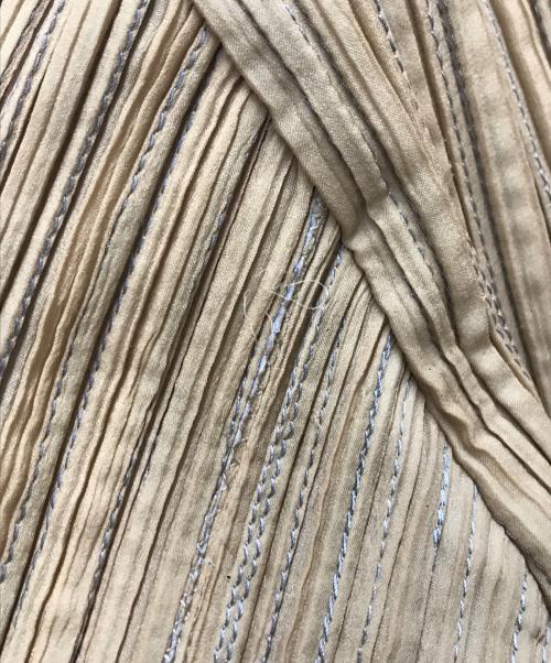 ISSEY MIYAKE（イッセイミヤケ）ISSEY MIYAKE (イッセイミヤケ) プリーツ 3B テーラードジャケット イエロー サイズ:Mの古着・服飾アイテム