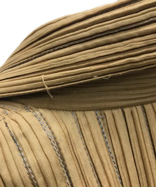 ISSEY MIYAKE（イッセイミヤケ）ISSEY MIYAKE (イッセイミヤケ) プリーツ 3B テーラードジャケット イエロー サイズ:Mの古着・服飾アイテム