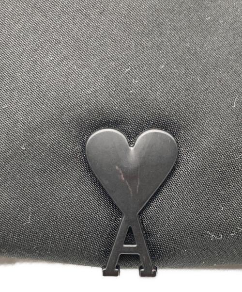 AMI Alexandre Mattiussi（アミアレクサンドルマテュッシ）AMI Alexandre Mattiussi (アミアレクサンドルマテュッシ) ヒップバッグ ウエストバッグ ブラックの古着・服飾アイテム