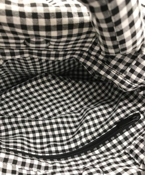 olend（オレンド）OLEND (オレンド) OLEND ストライプ ショルダーバッグ ホワイト×ブラックの古着・服飾アイテム