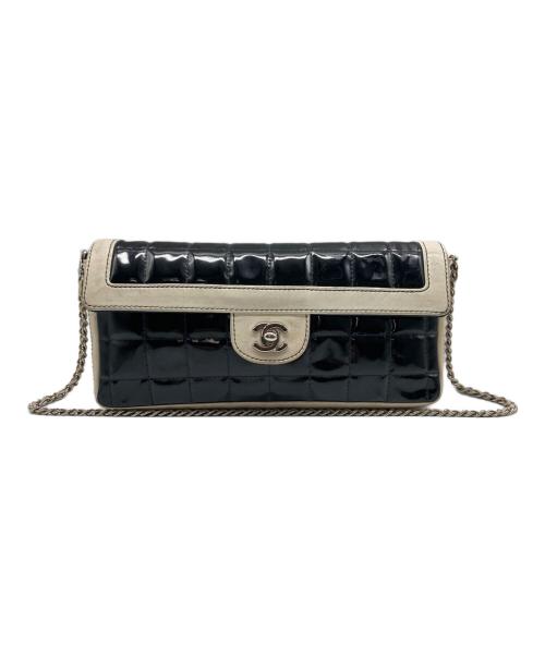 CHANEL（シャネル）CHANEL (シャネル) チョコバーチェーンショルダーバッグ ブラック×ホワイトの古着・服飾アイテム