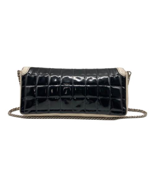 CHANEL（シャネル）CHANEL (シャネル) チョコバーチェーンショルダーバッグ ブラック×ホワイトの古着・服飾アイテム