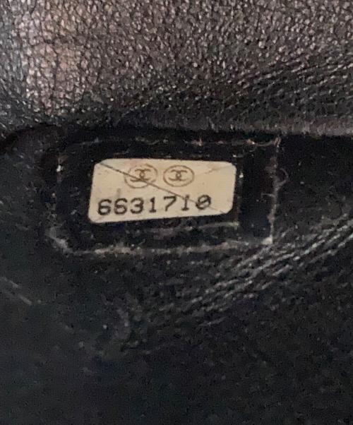 CHANEL（シャネル）CHANEL (シャネル) チョコバーチェーンショルダーバッグ ブラック×ホワイトの古着・服飾アイテム
