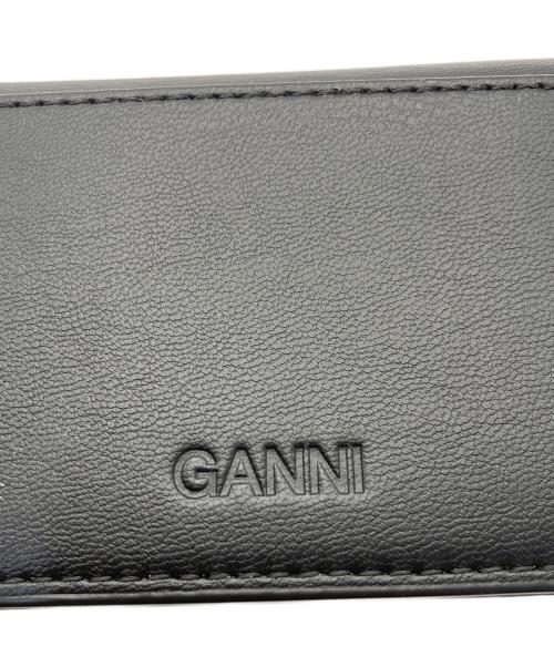 GANNI（ガニー）Ganni (ガニー) Bou Flap Card Holder ブラックの古着・服飾アイテム