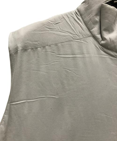 ARC'TERYX（アークテリクス）ARC'TERYX (アークテリクス) ATOM SL VEST グレー サイズ:Sの古着・服飾アイテム