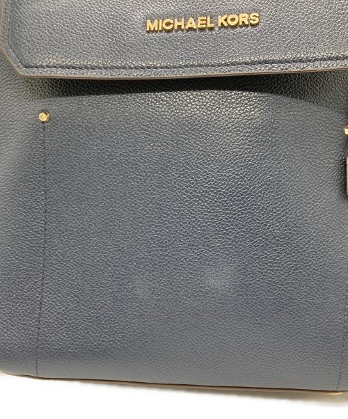 MICHAEL KORS（マイケルコース）MICHAEL KORS (マイケルコース) レザーリュック ネイビーの古着・服飾アイテム