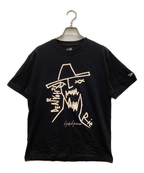 New Era（ニューエラ）New Era (ニューエラ) YOHJI YAMAMOTO (ヨウジヤマモト) プリントTシャツ ブラック サイズ:Mの古着・服飾アイテム