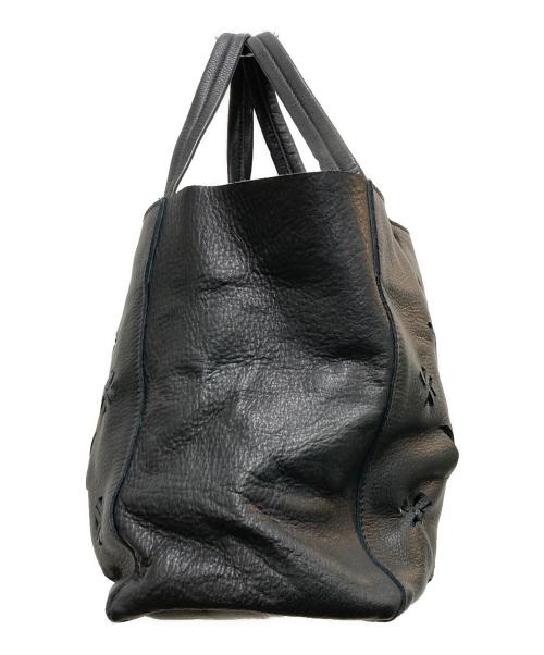 YOHJI YAMAMOTO（ヨウジヤマモト）YOHJI YAMAMOTO (ヨウジヤマモト) ロゴパンチングレザートートバッグ ブラックの古着・服飾アイテム