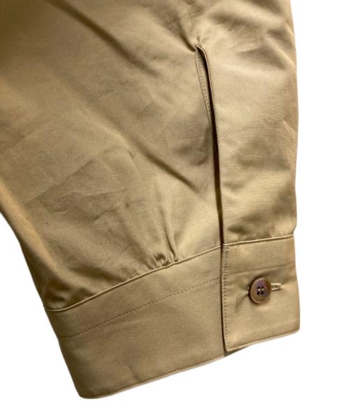 HUM VENT（ヒューベント）HUM VENT (ヒューベント) SOMNUM SHIRT ベージュ サイズ:3の古着・服飾アイテム
