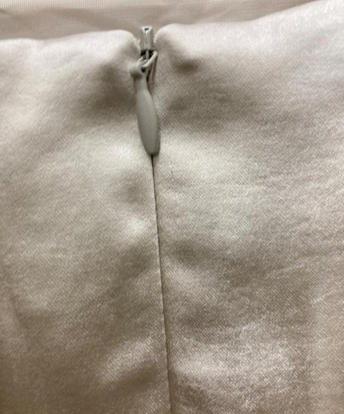 TODAYFUL（トゥデイフル）TODAYFUL (トゥデイフル) Squareneck Satin Dress ベージュ サイズ:38の古着・服飾アイテム