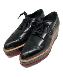 PRADA（プラダ）の古着「ウィングチップシューズ」｜ブラック