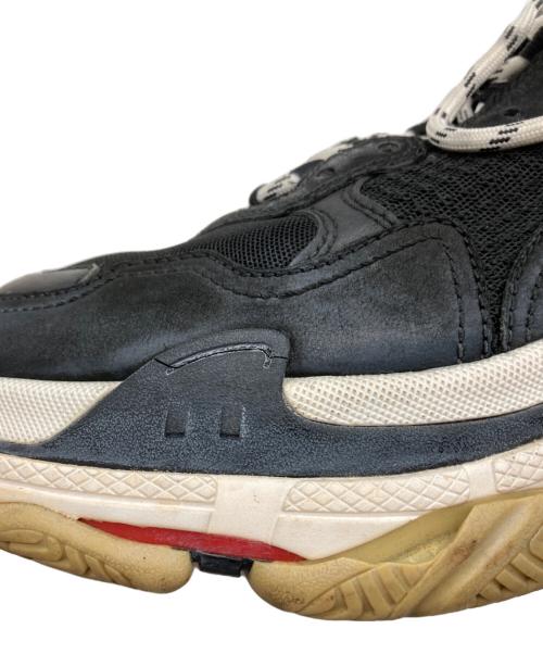 BALENCIAGA（バレンシアガ）BALENCIAGA (バレンシアガ) TRIPLE S ダッドスニーカー ブラック サイズ:US 9の古着・服飾アイテム