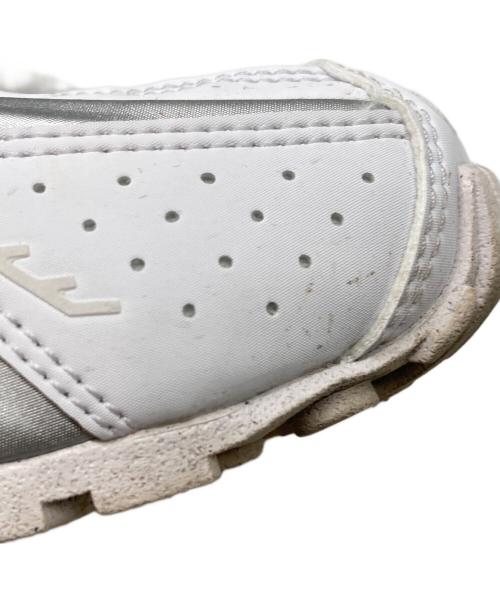 NIKE（ナイキ）NIKE (ナイキ) SHOX R4 ホワイト サイズ:US 6 1/2の古着・服飾アイテム