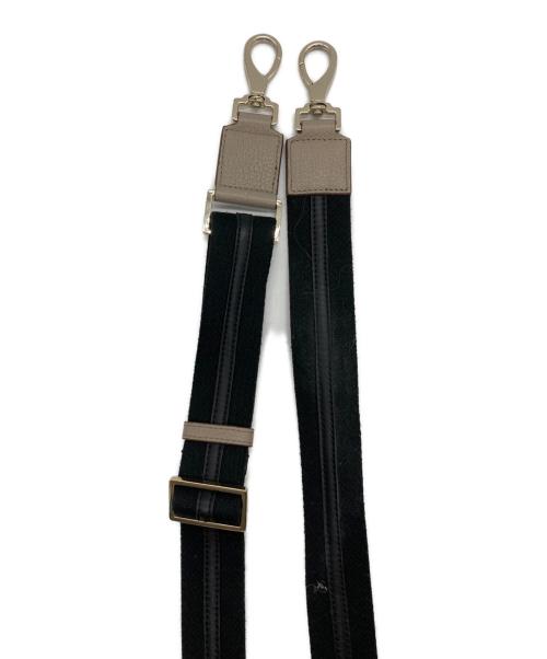 ANYA HINDMARCH（アニヤ・ハインドマーチ）ANYA HINDMARCH (アニヤ・ハインドマーチ) MAXI ZIP 2WAYバッグの古着・服飾アイテム