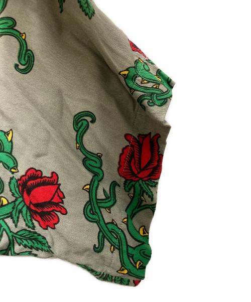 UNUSED（アンユーズド）UNUSED (アンユーズド) Rose Pattern Short-Sleeve Shirt グレー サイズ:3の古着・服飾アイテム