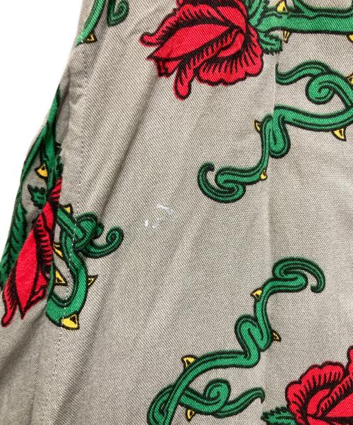 UNUSED（アンユーズド）UNUSED (アンユーズド) Rose Pattern Short-Sleeve Shirt グレー サイズ:3の古着・服飾アイテム