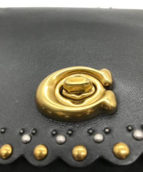COACH（コーチ）COACH (コーチ) ウィズリベットチェーンショルダーバッグ ブラックの古着・服飾アイテム