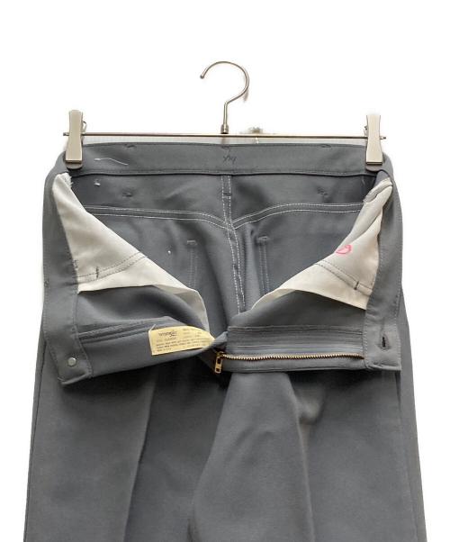 Wrangler（ラングラー）Wrangler (ラングラー) ランチャー ドレスパンツ グレー サイズ: 81cm (W32)の古着・服飾アイテム