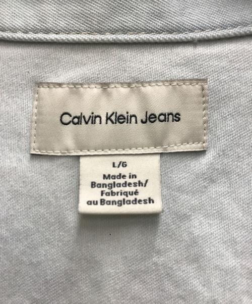 Calvin Klein（カルバンクライン）Calvin Klein (カルバンクライン) Short Sleeve Bleach Out Denim Shirt ブルー サイズ:Lの古着・服飾アイテム