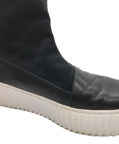 ISSEY MIYAKE（イッセイミヤケ）ISSEY MIYAKE (イッセイミヤケ) UN BOUNCE FIT レザーコンビブーツ ブラック サイズ:SIZE 40の古着・服飾アイテム