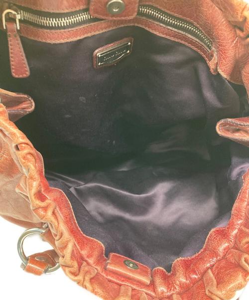 MIU MIU（ミュウミュウ）MIU MIU (ミュウミュウ) VITELLO LUX 2wayバッグ レッドの古着・服飾アイテム