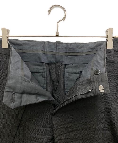 UNDERCOVER（アンダーカバー）UNDERCOVER (アンダーカバー) 16aw Wギャバダーツセミワイドパンツ ブラック サイズ:３の古着・服飾アイテム