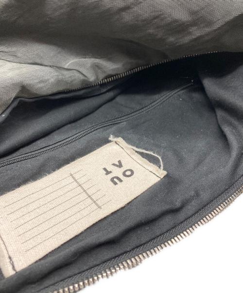 OUAT（オーユーエーティー）OUAT (オーユーエーティー) OFFICE BAG ショルダーバッグ グレーの古着・服飾アイテム