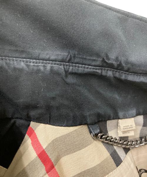 BURBERRY（バーバリー）BURBERRY (バーバリー) トレンチコート ブラック サイズ:UK4の古着・服飾アイテム