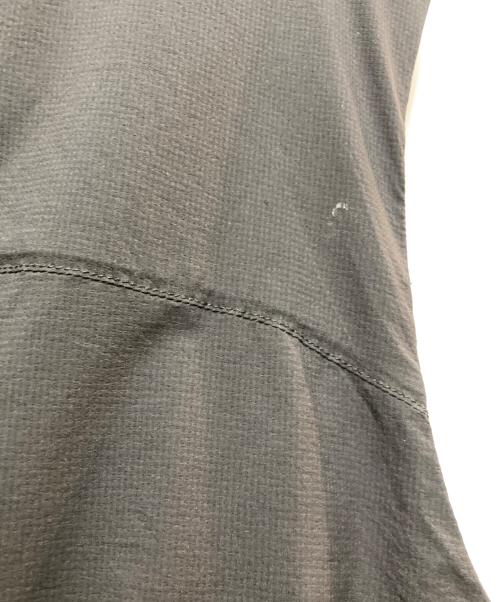 ARC'TERYX（アークテリクス）ARC'TERYX (アークテリクス) ATOM SL VEST ブラック サイズ:Mの古着・服飾アイテム