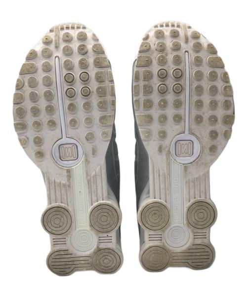 NIKE（ナイキ）NIKE (ナイキ) SHOX R4 ホワイト サイズ:26の古着・服飾アイテム