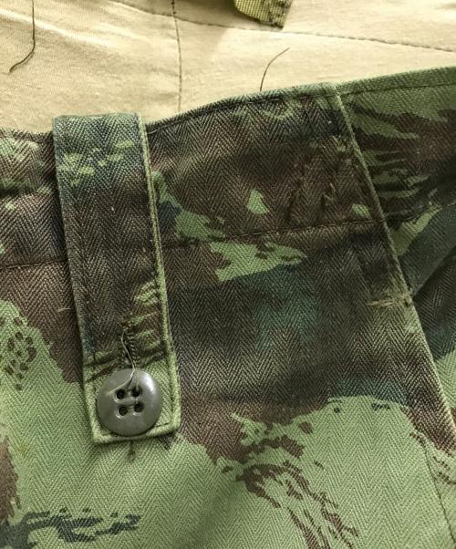 ギリシャ軍（ギリシャグン）ギリシャ軍 (ギリシャグン) リザードカモフィールドカーゴパンツ カーキ サイズ:不明の古着・服飾アイテム