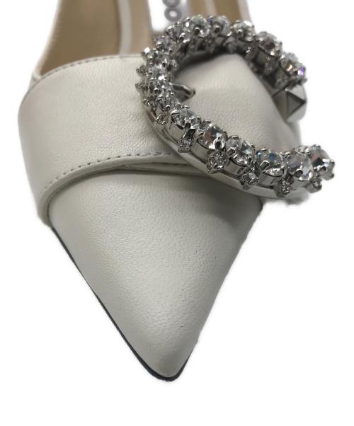 JIMMY CHOO（ジミーチュウ）JIMMY CHOO (ジミーチュウ) MELVA ビジューパンプス ホワイト サイズ:37の古着・服飾アイテム