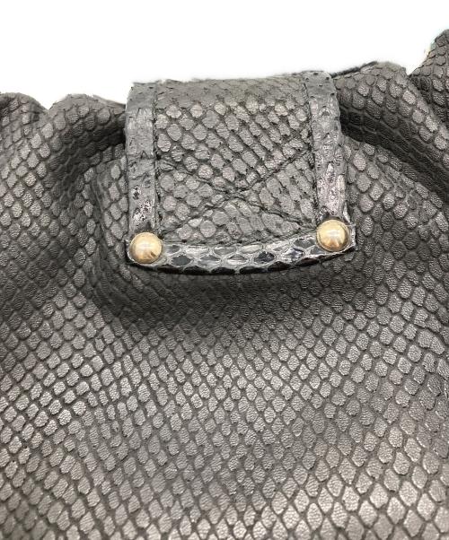 JIMMY CHOO（ジミーチュウ）JIMMY CHOO (ジミーチュウ) パイソンショルダーバッグ ブラックの古着・服飾アイテム