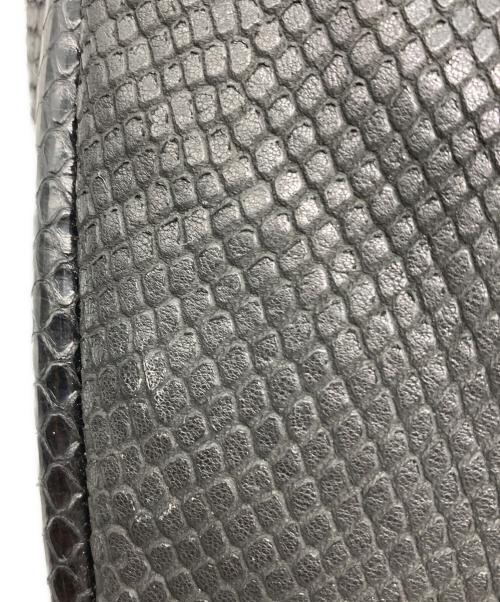 JIMMY CHOO（ジミーチュウ）JIMMY CHOO (ジミーチュウ) パイソンショルダーバッグ ブラックの古着・服飾アイテム