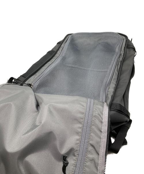 Patagonia（パタゴニア）Patagonia (パタゴニア) BLACK HOLE MINI MLC 30L ブラックの古着・服飾アイテム