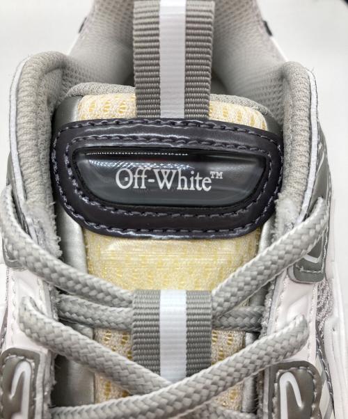 OFFWHITE（オフホワイト）OFFWHITE (オフホワイト) Be Right Back シルバー×ホワイト サイズ:40 未使用品の古着・服飾アイテム