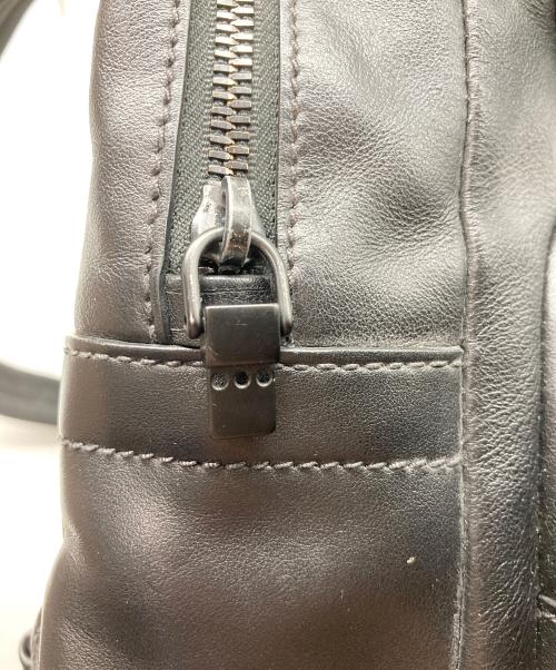 PRADA（プラダ）PRADA (プラダ) レザークロスボディバッグ ブラックの古着・服飾アイテム