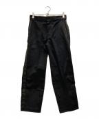 TOGA PULLA×Dickiesトーガ プルラ×ディッキーズ）の古着「レザーサイドラインコラボパンツ」｜ブラック