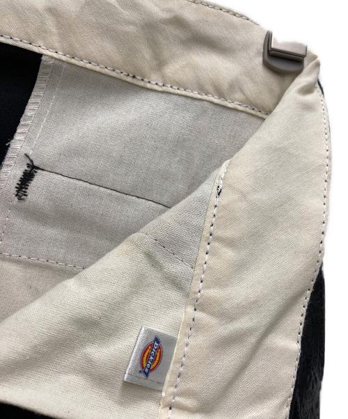 TOGA PULLA（トーガ プルラ）TOGA PULLA (トーガ プルラ) Dickies (ディッキーズ) レザーサイドラインコラボパンツ ブラック サイズ: 73.5cm (W29)の古着・服飾アイテム