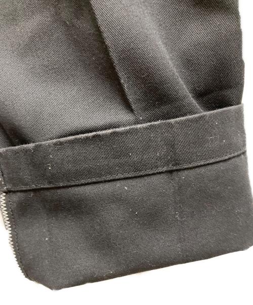 TOGA PULLA（トーガ プルラ）TOGA PULLA (トーガ プルラ) Dickies (ディッキーズ) レザーサイドラインコラボパンツ ブラック サイズ: 73.5cm (W29)の古着・服飾アイテム